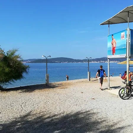Family Friendly With A Swimming Pool - 22530 Zadar