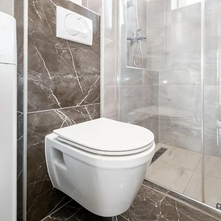 Apartman Family Friendly With A Swimming Pool - 22530 *